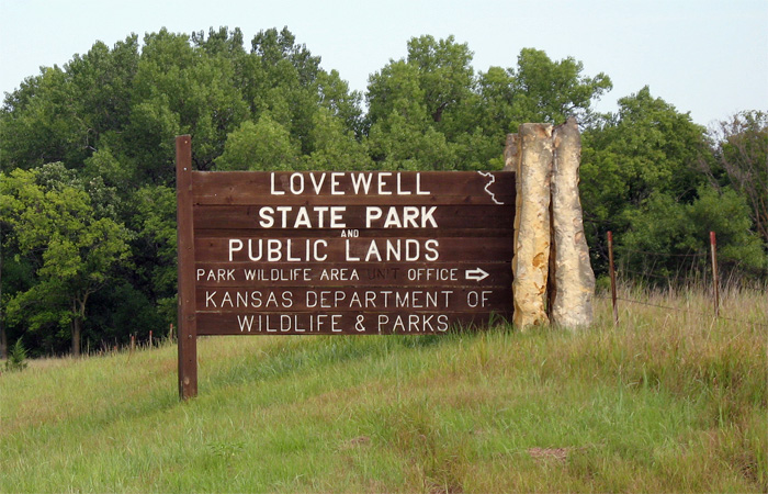 Entrance to Lovewell reservoir
