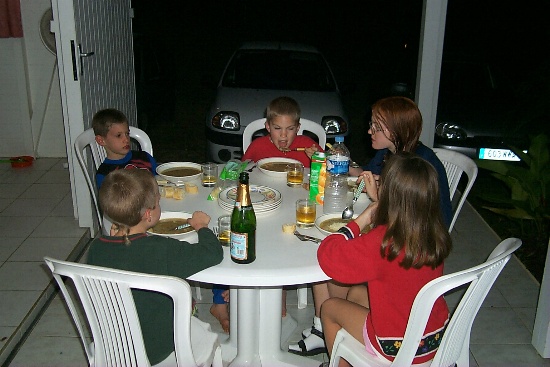Kids eating dinner